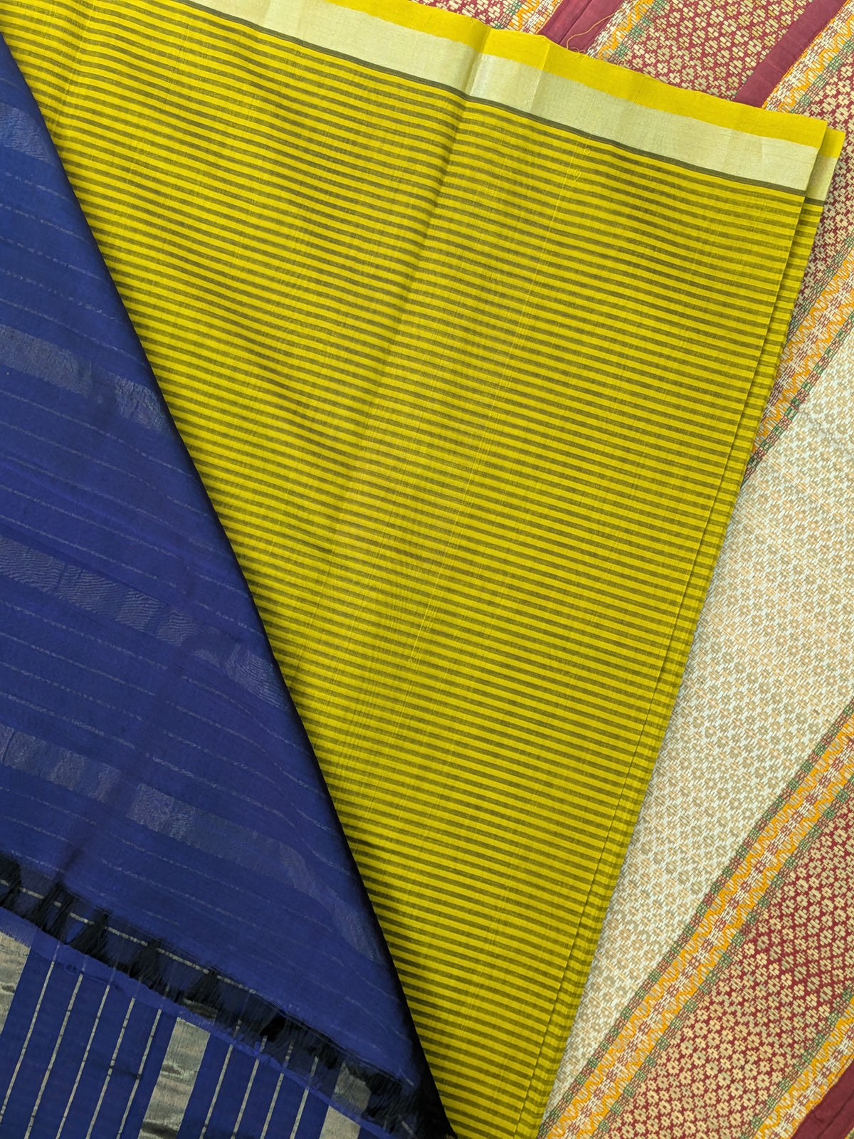 Paturu New Horizontal Stripes Saree