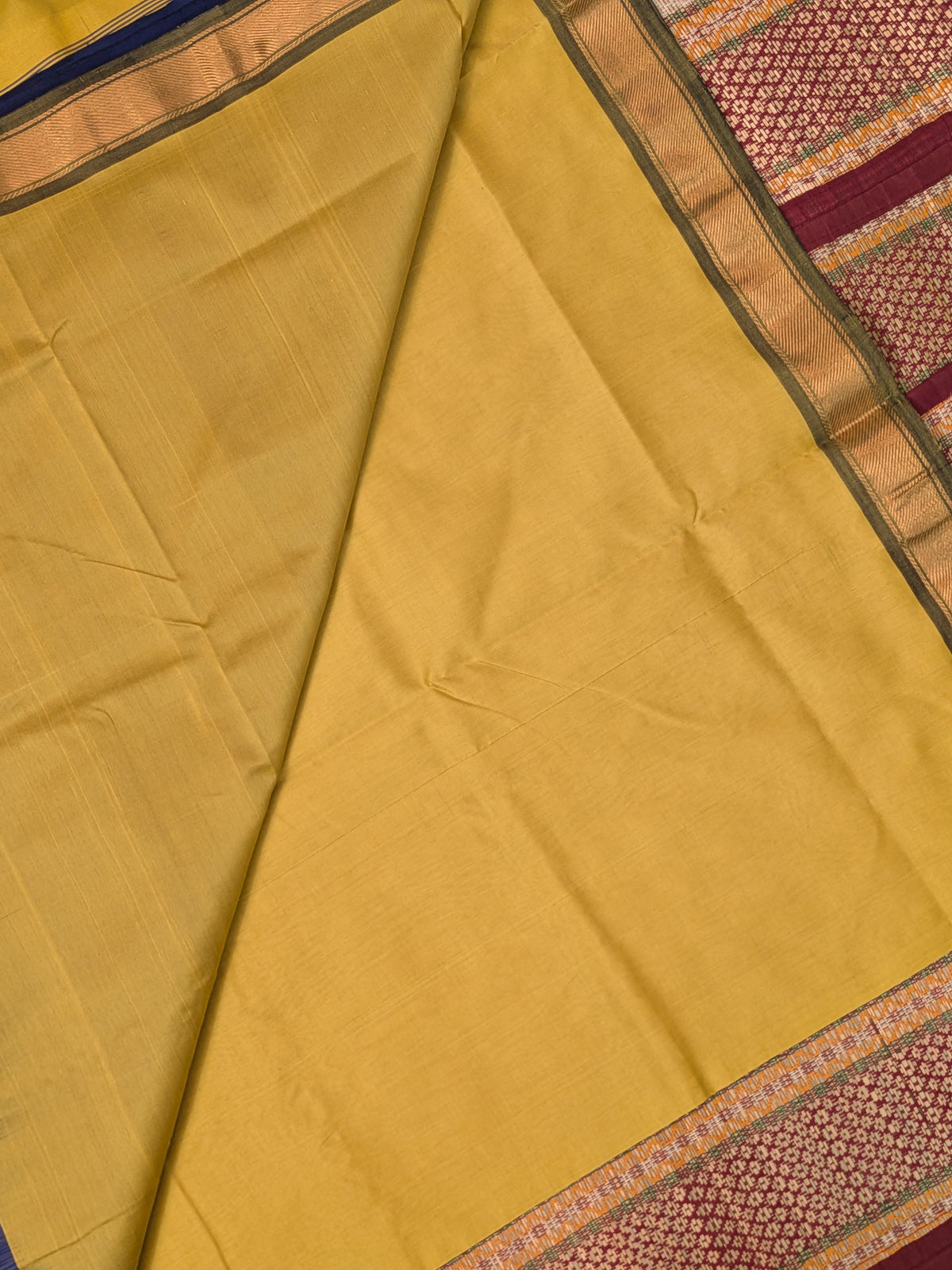 Paturu Pattu Semi Silk Saree