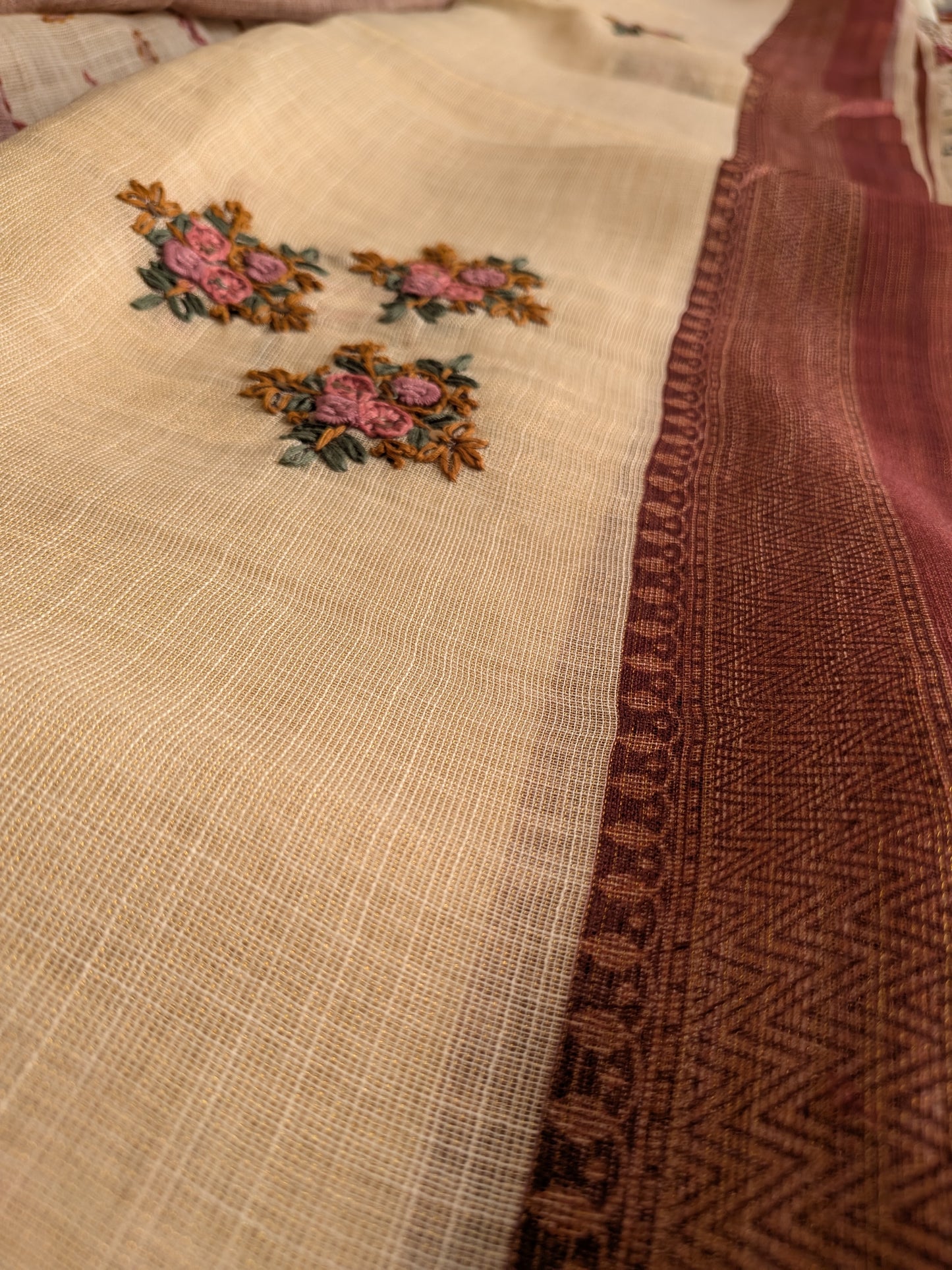 Handloom Linen Saree with French Knot Embroidery- 2