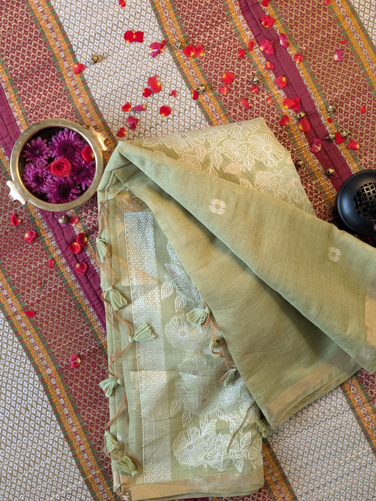 Floral Munga Cotton Saree
