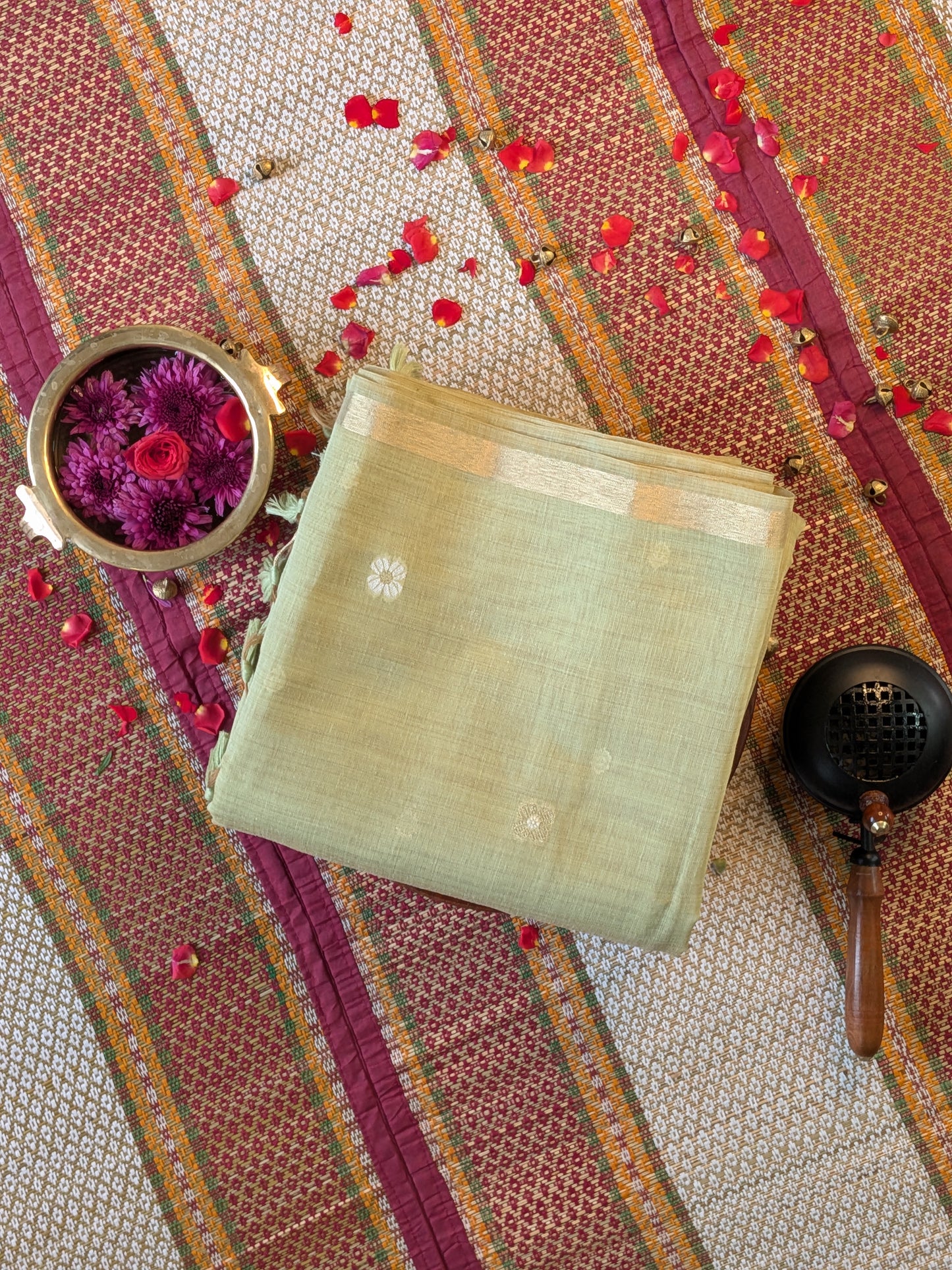 Floral Munga Cotton Saree