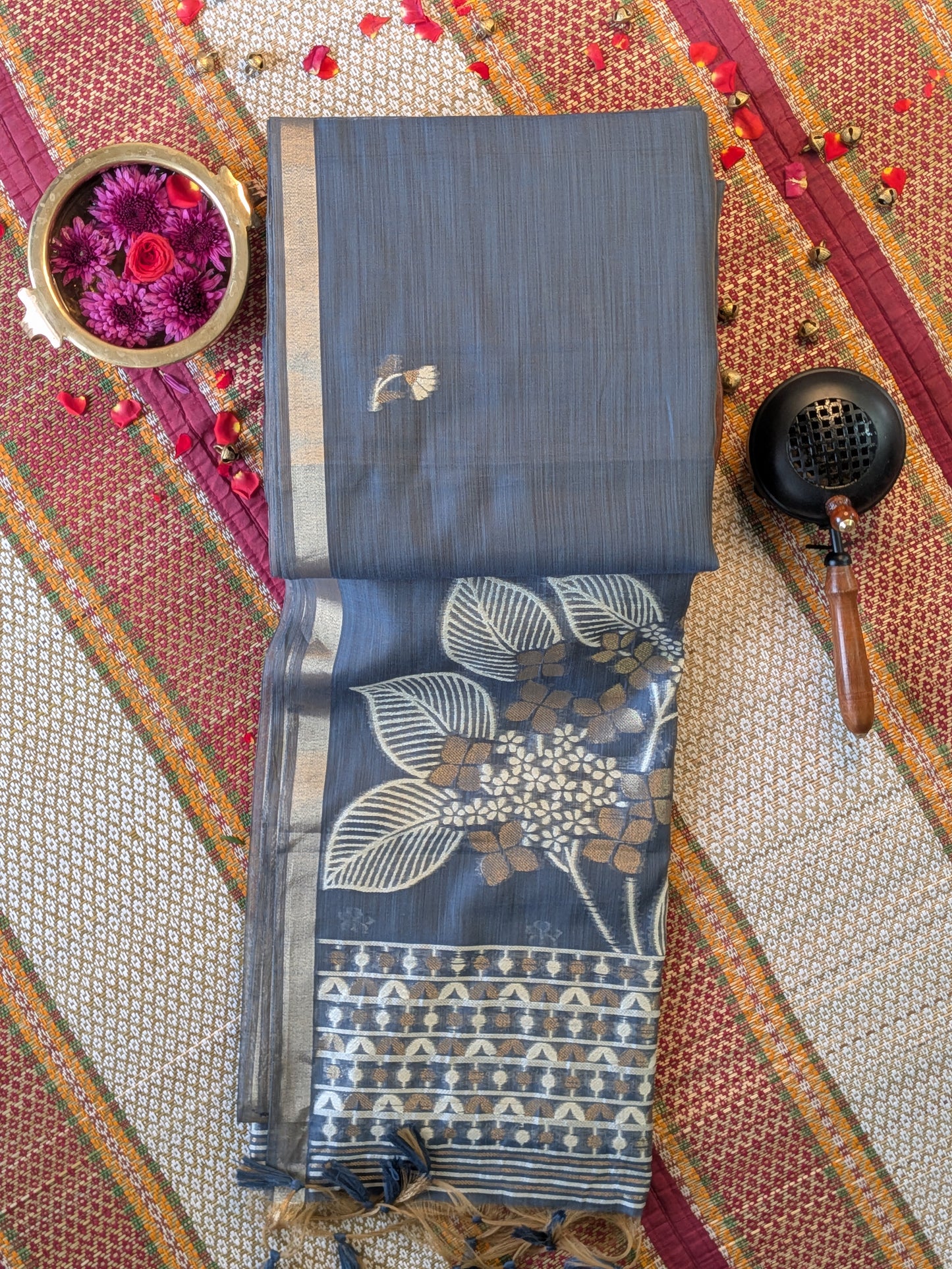 Floral Munga Cotton Saree