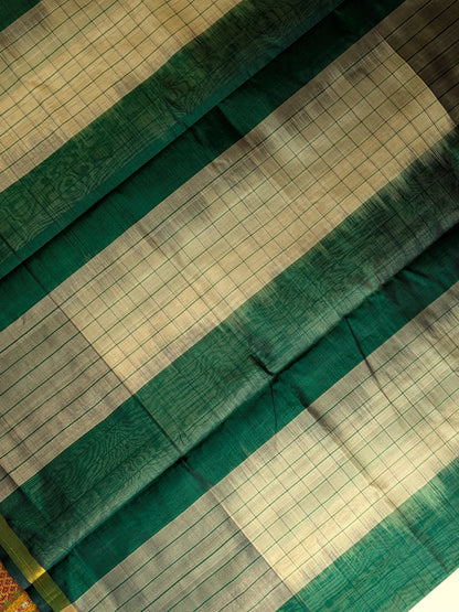 Paturu Pattu Jumping Checks Saree- Bottle Green & Off- white