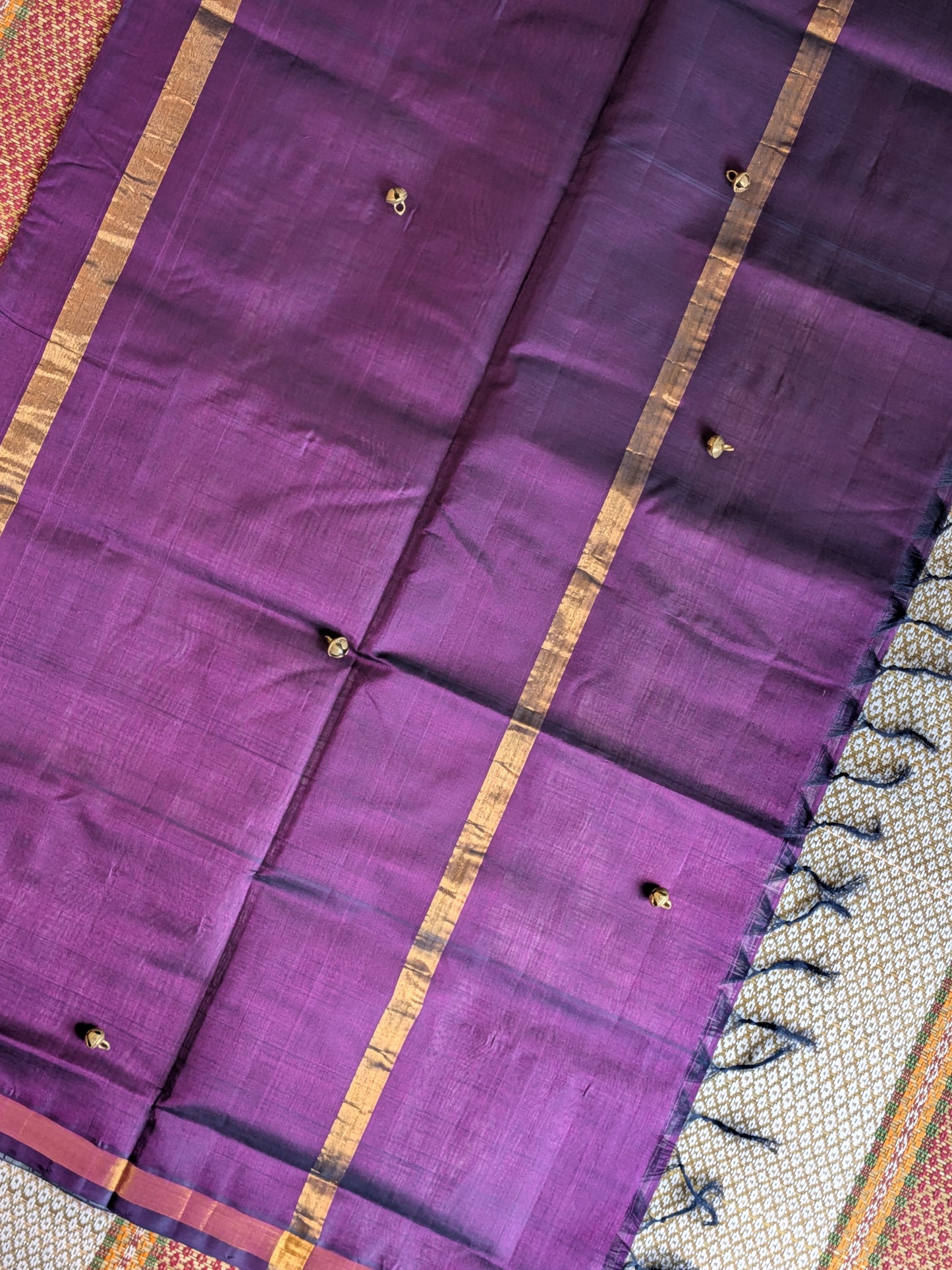 Paturu Pattu Jumping Checks Saree- Purple & Off- white