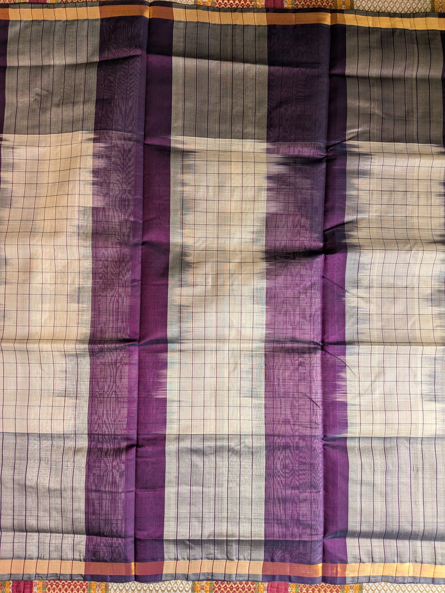 Paturu Pattu Jumping Checks Saree- Purple & Off- white