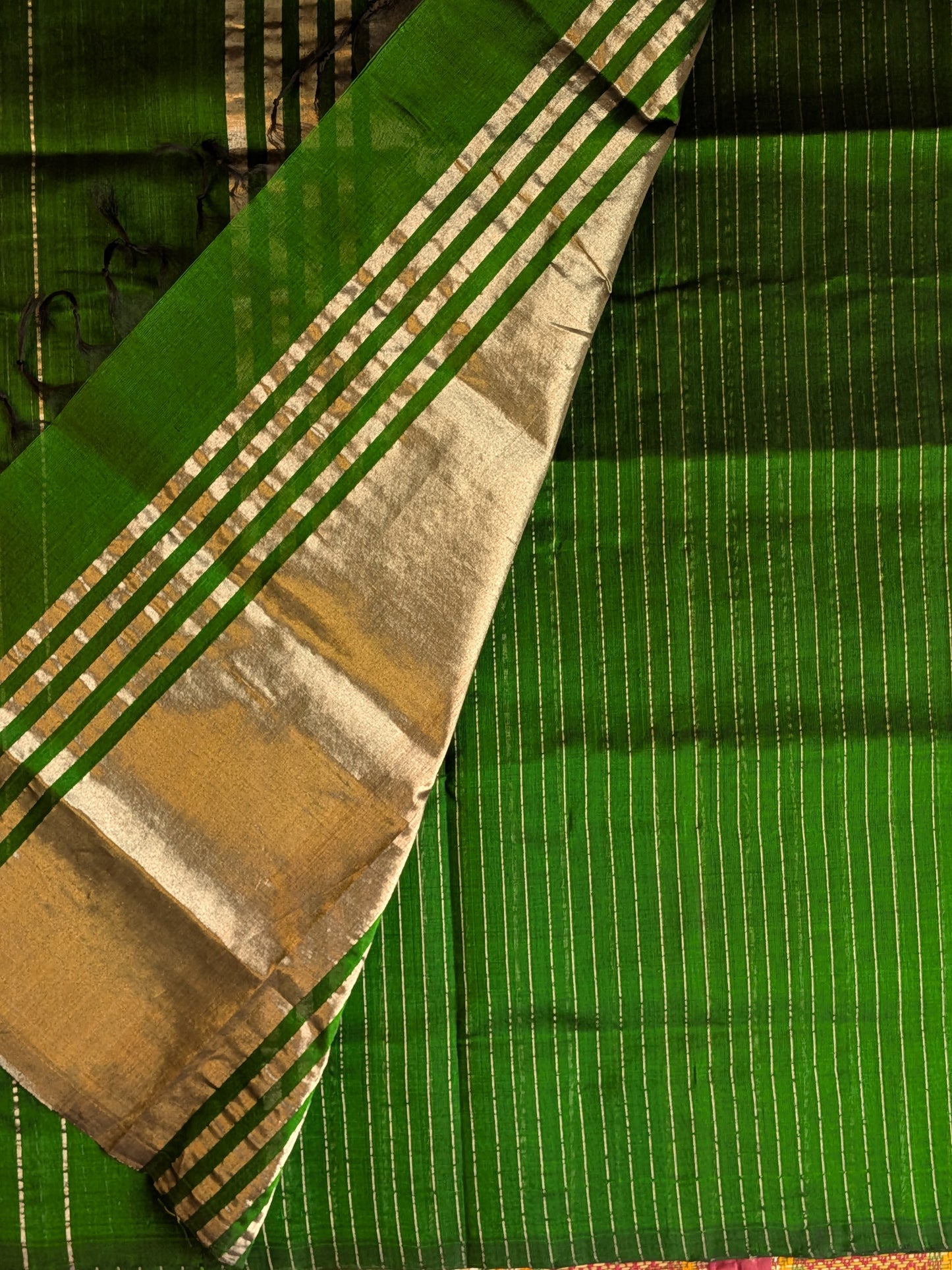 Paturu Pattu Dual Zari Metallic Stripes- Bottle Green
