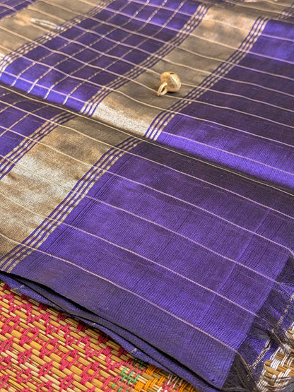 Paturu Pattu Checkered Borderless Saree- Royal Blue