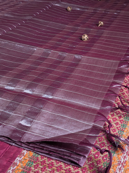 Paturu Pattu Checkered Borderless Saree- Onion