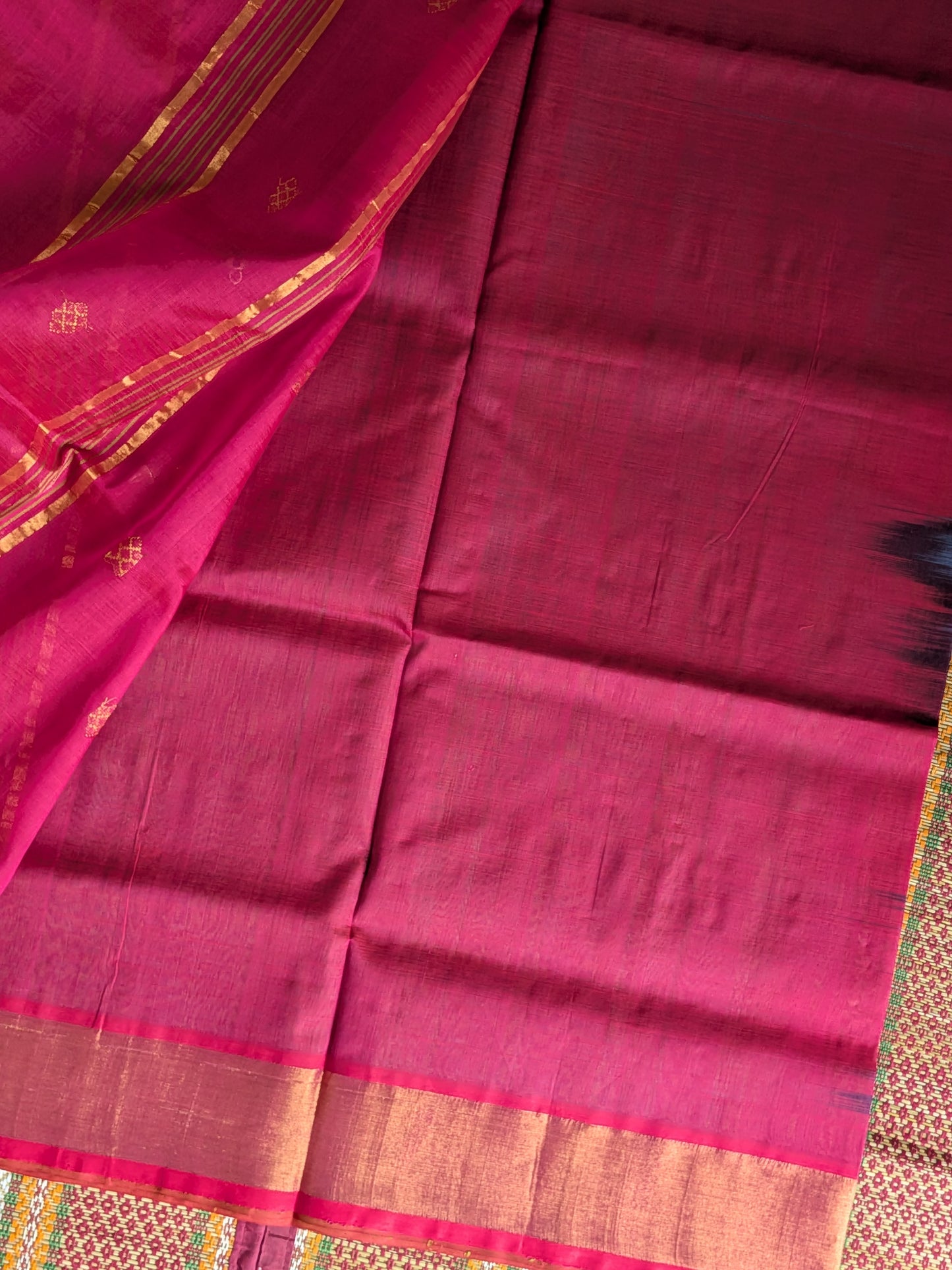 Paturu Pattu Buta- Aqua green & Pink