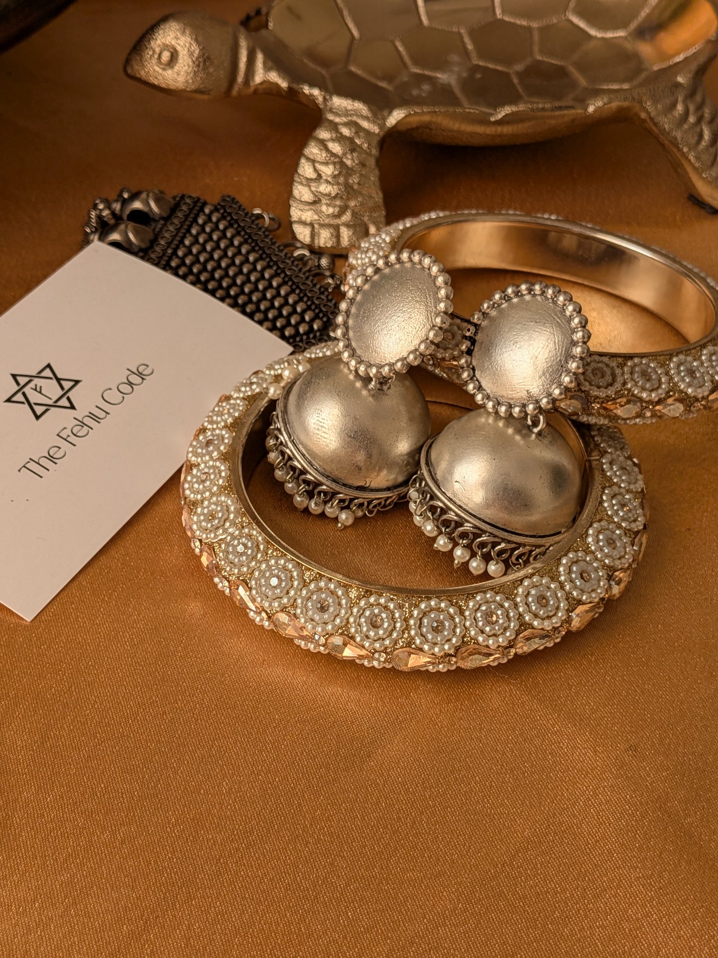 Darpan Chakra Jhumka