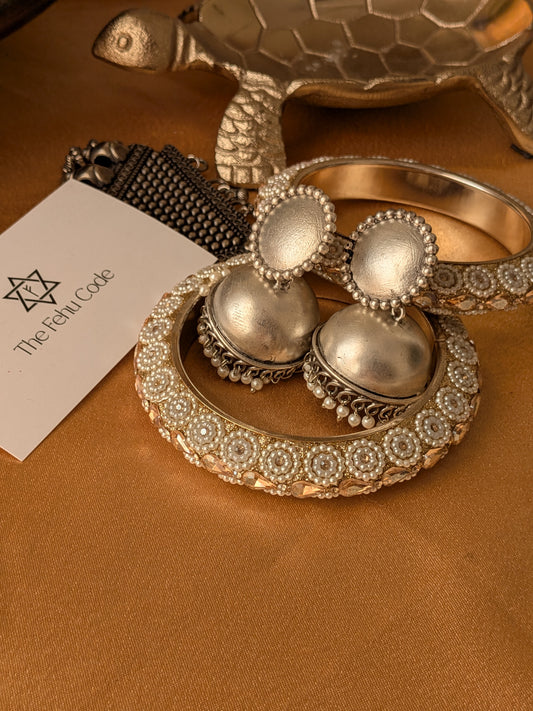 Darpan Chakra Jhumka