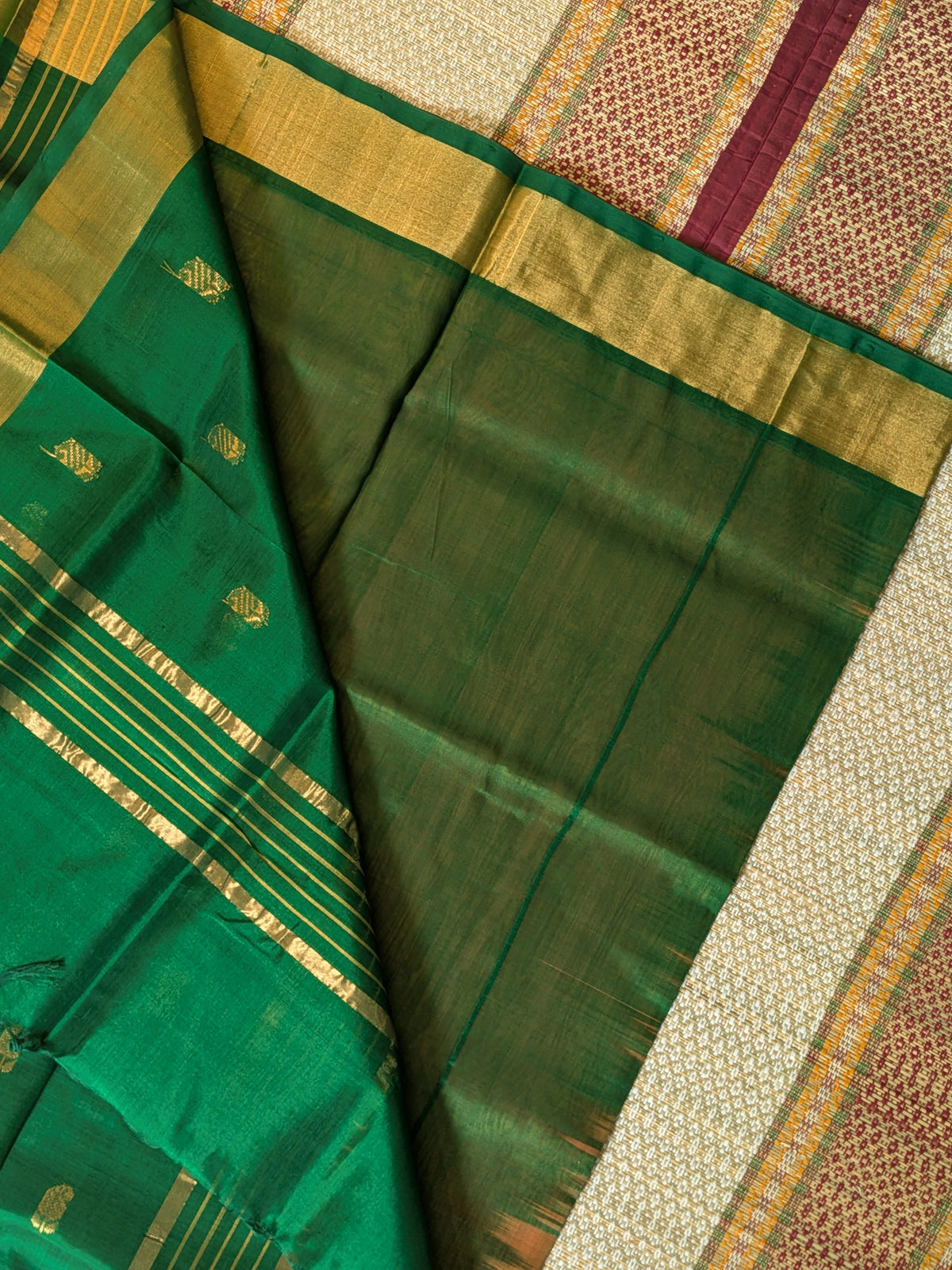 Paturu Pattu Buta Saree