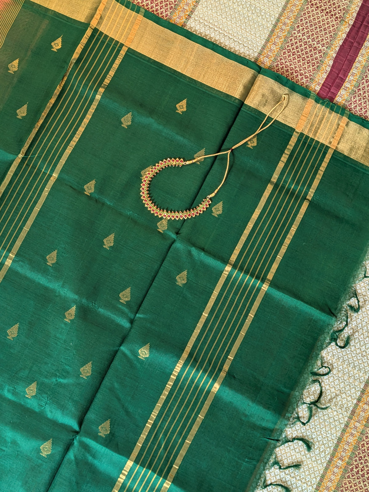 Paturu Pattu Buta Saree