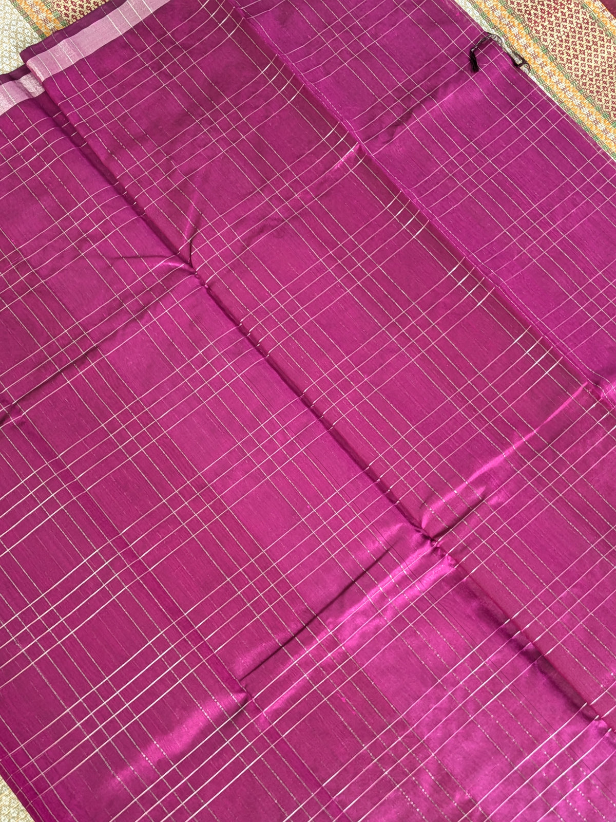 Paturu Pattu Special Checks Saree
