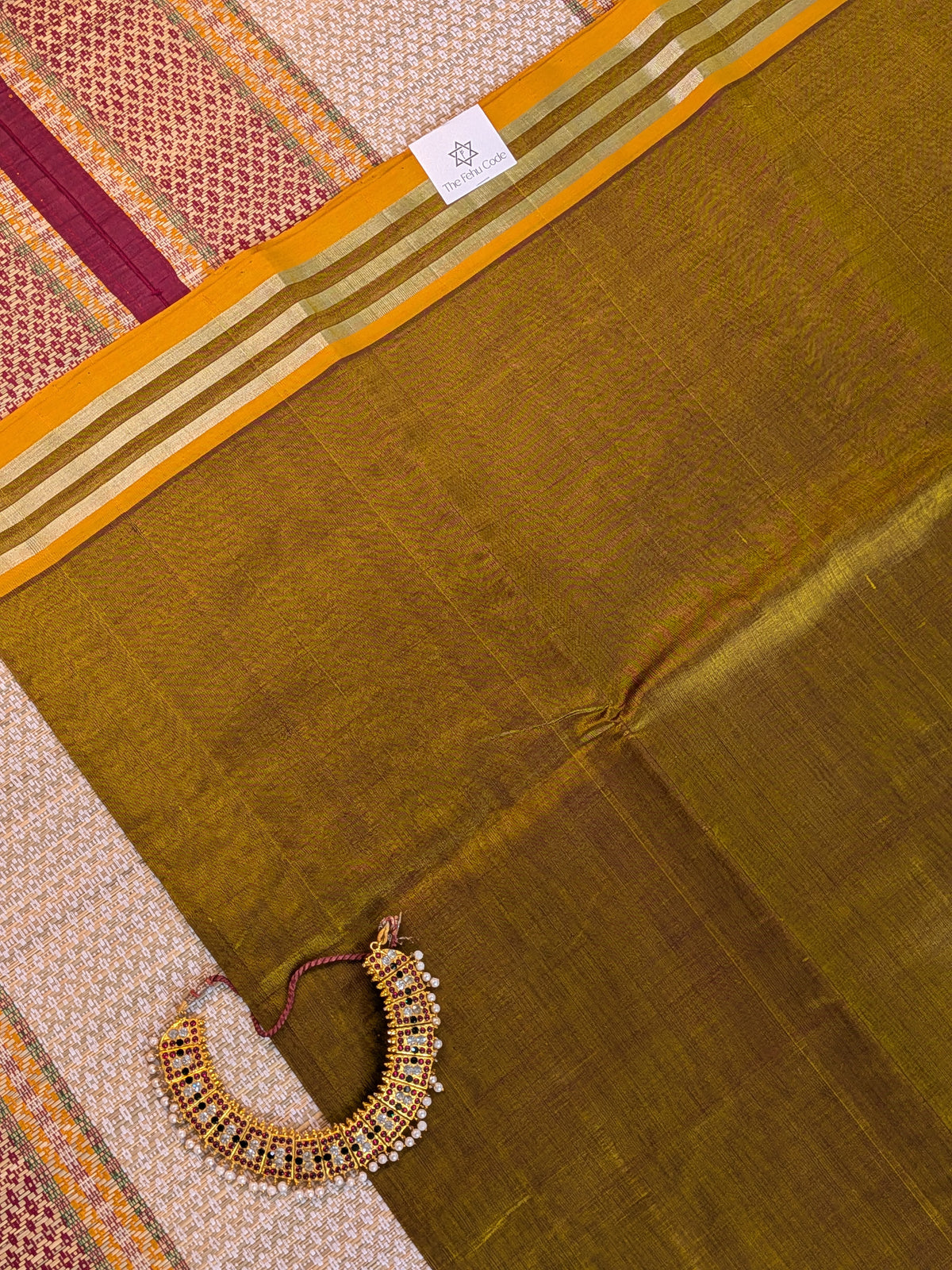 Paturu Plain Geometric Border Saree