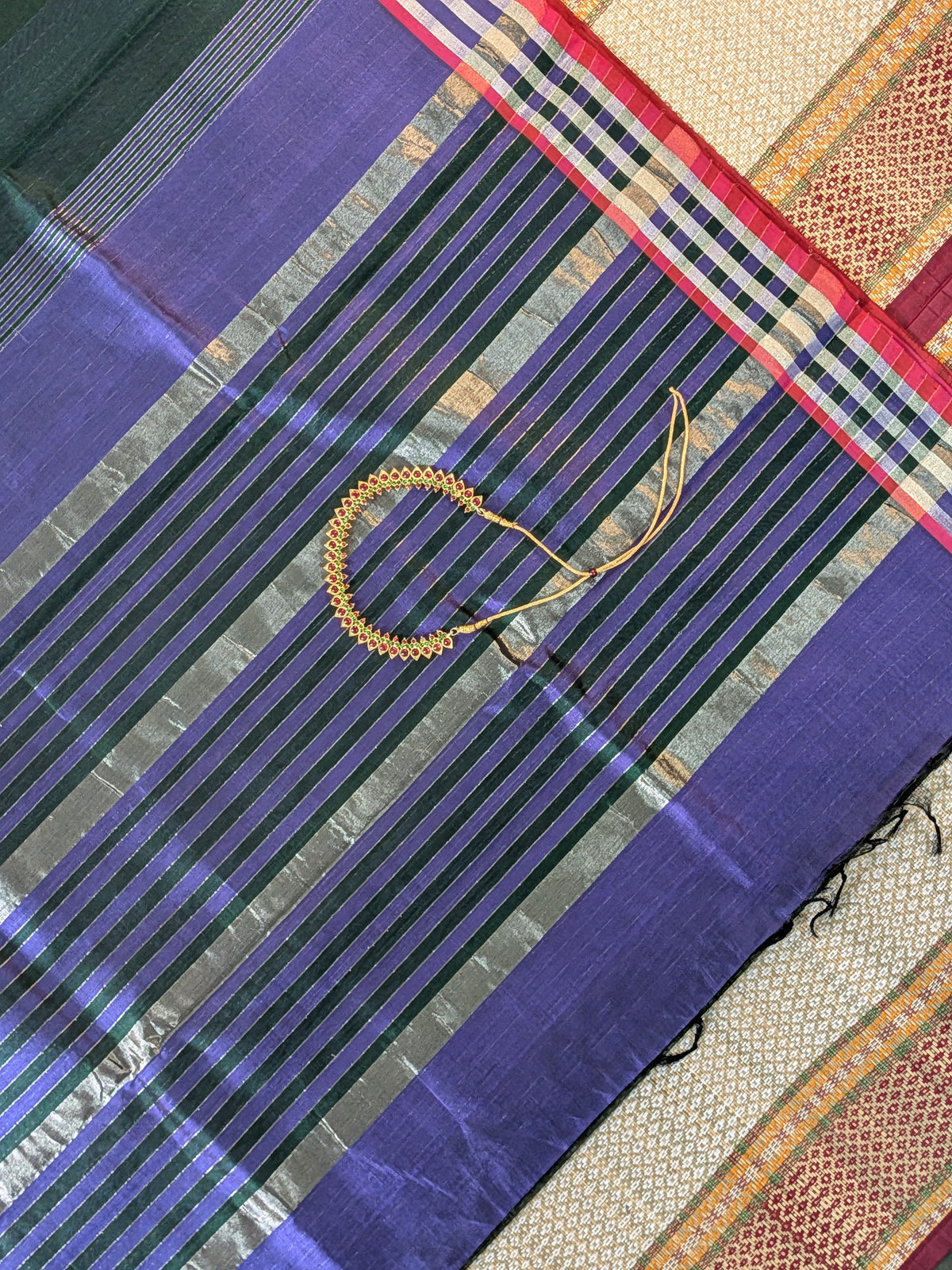 Paturu Plain Geometric Border Saree