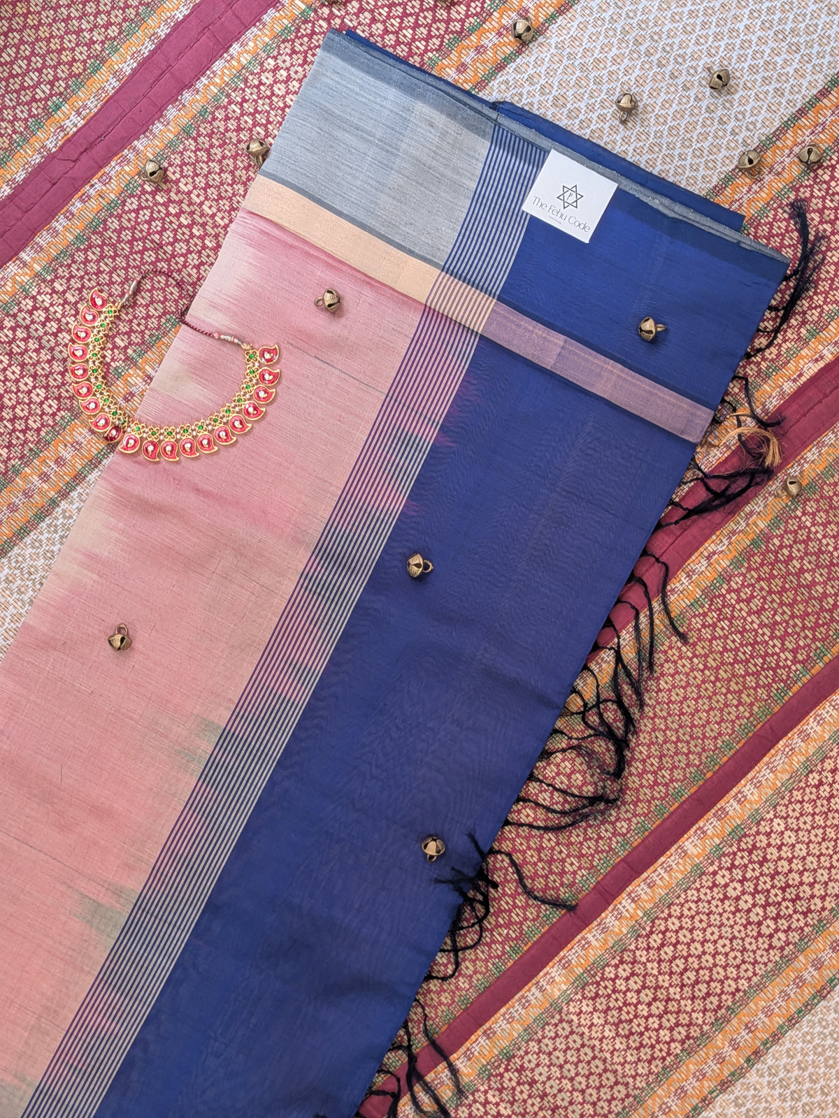 Paturu Pattu Semi Silk Saree- Ikkat Body