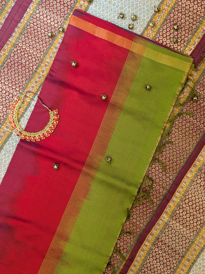 Paturu Pattu Semi Silk Saree- Ikkat Body