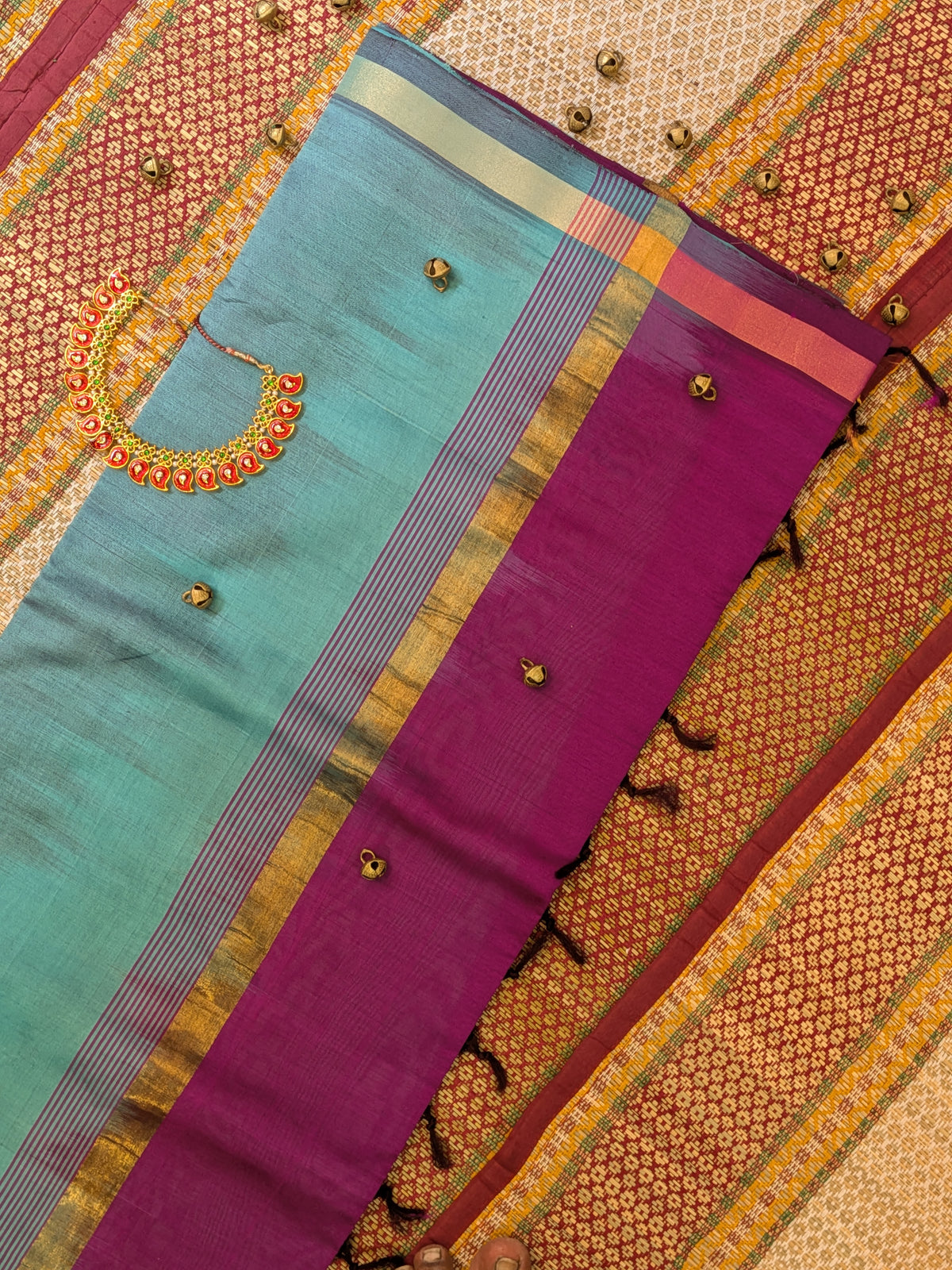Paturu Pattu Semi Silk Saree- Ikkat Body