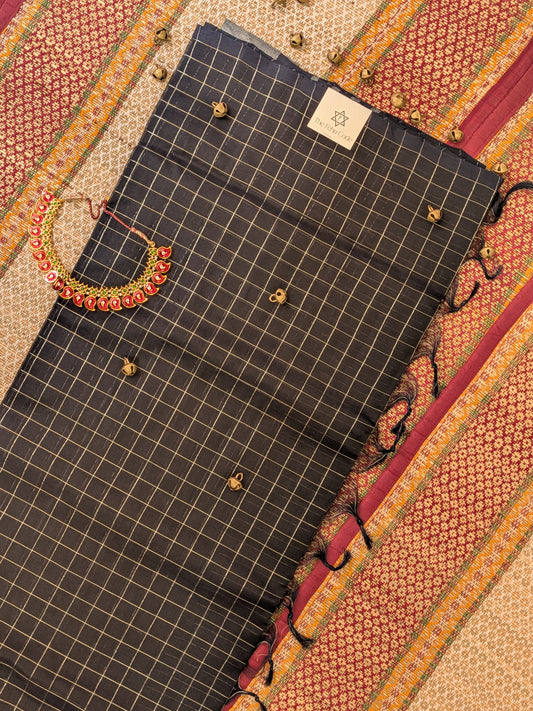 Paturu Checks Borderless- Navy Blue