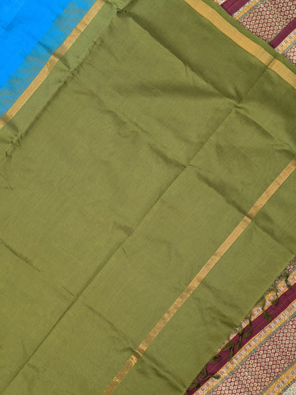 Paturu Pattu Semi Silk Saree- Ikkat Body