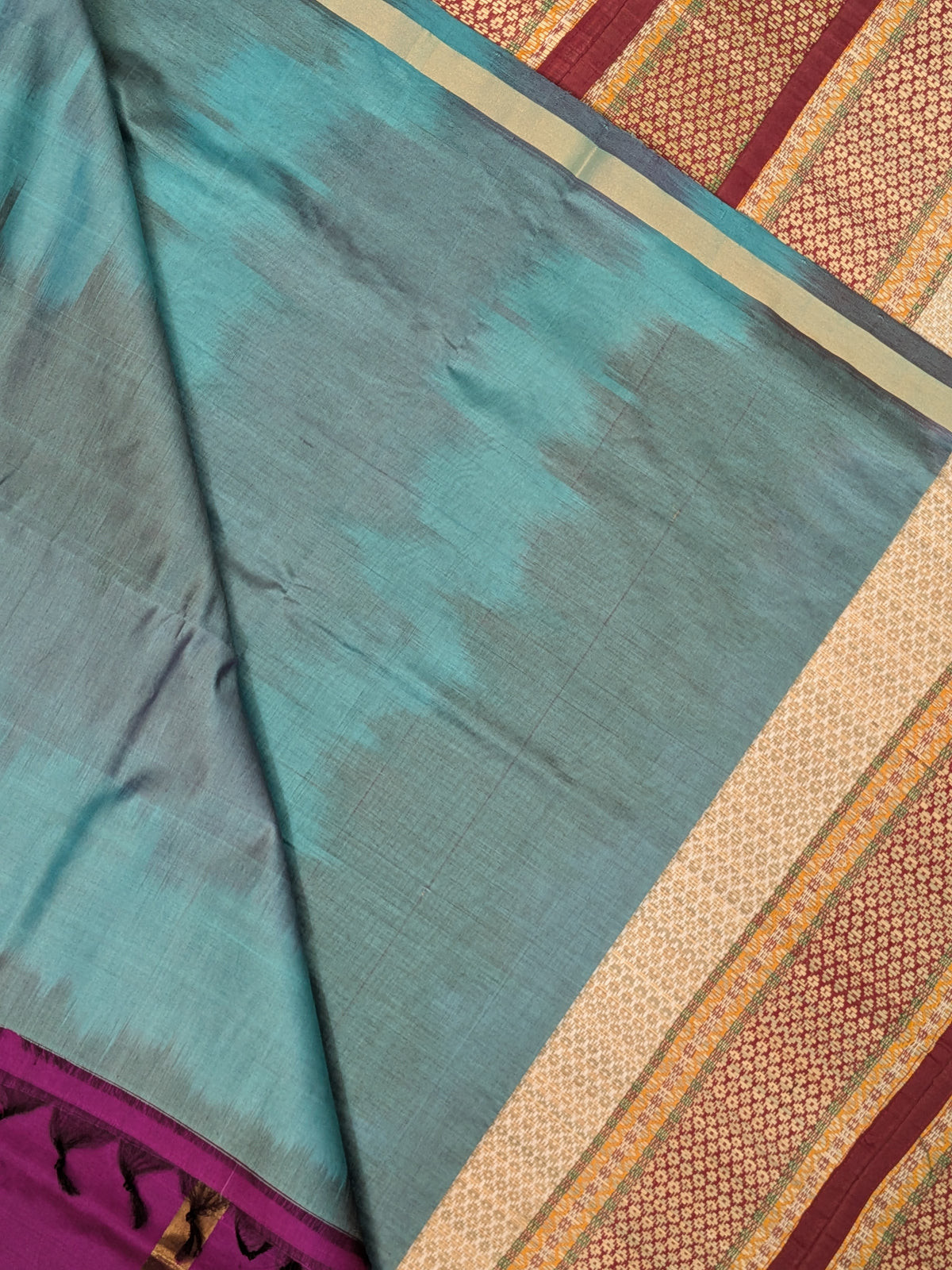 Paturu Pattu Semi Silk Saree- Ikkat Body