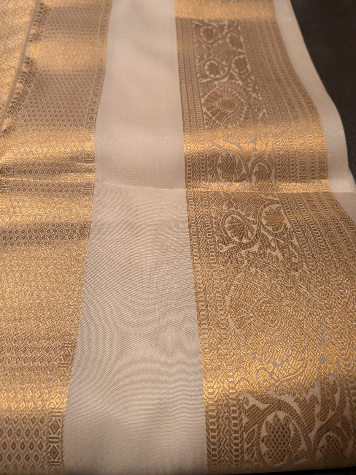 Semi Silk Brocade Bentex Saree